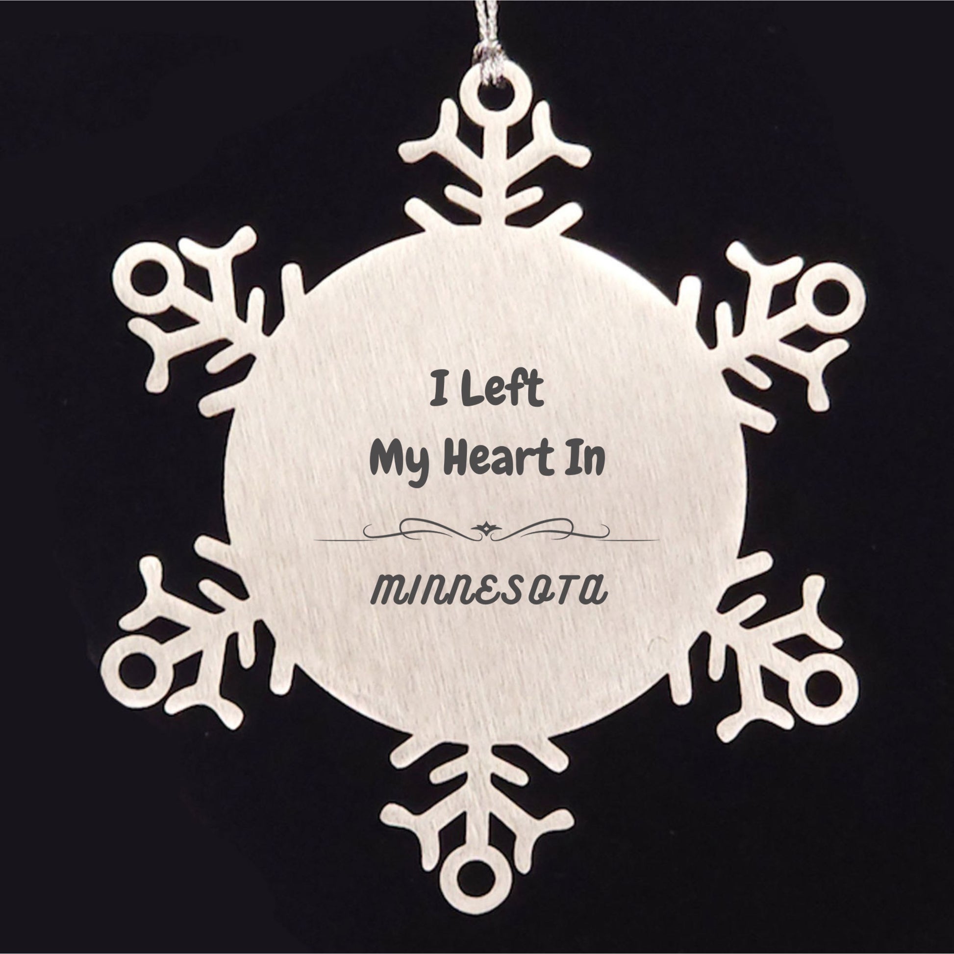 I Left My Heart In Minnesota Gifts, Meaningful Minnesota State for Friends, Men, Women. Snowflake Ornament for Minnesota People