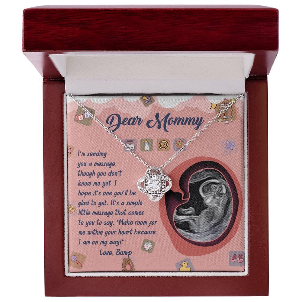Dear Mommy To Be I Am On My Way - Love Knot Necklace - Mallard Moon Gift Shop