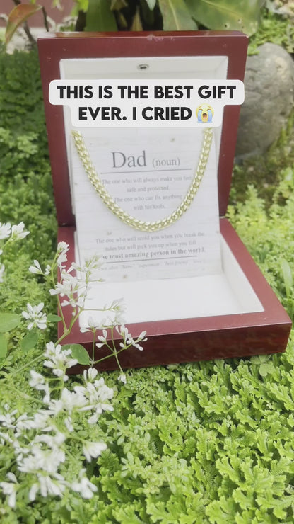 Dad Noun - The Most Amazing Person in the World Cuban Chain Link Necklace